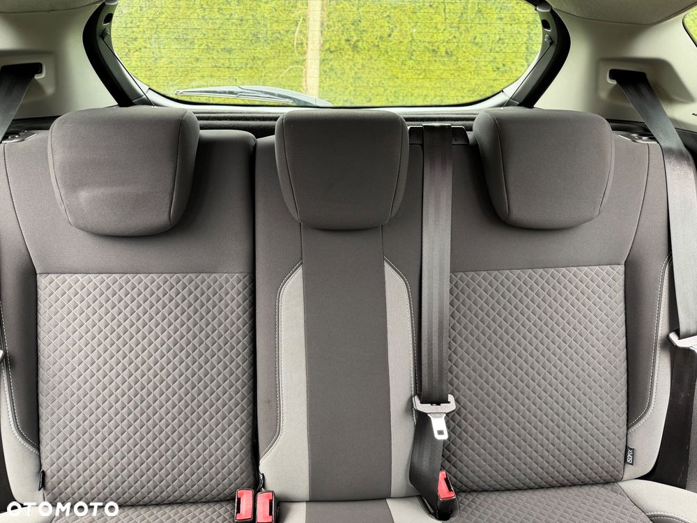 Ford Fiesta 1.25 SYNC Edition - 38