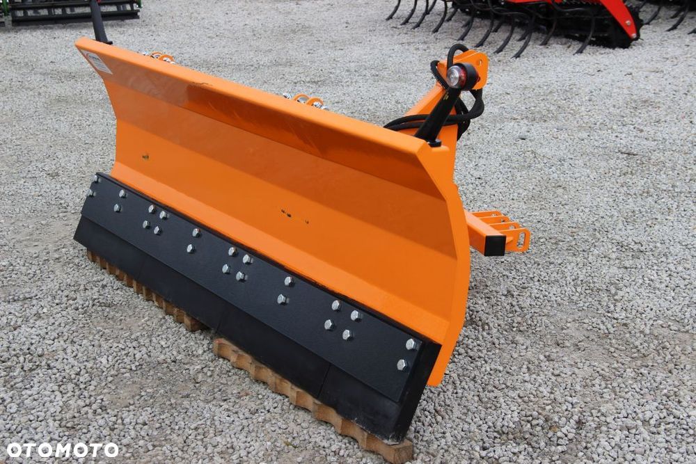 Pług pługi do śniegu mocowany składany prosty light Metal-Technik - 2