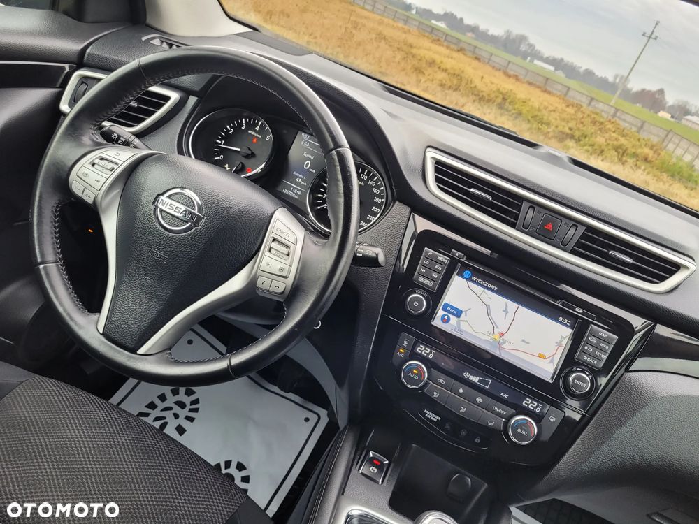 Nissan Qashqai 1.2 DIG-T N-Vision - 26