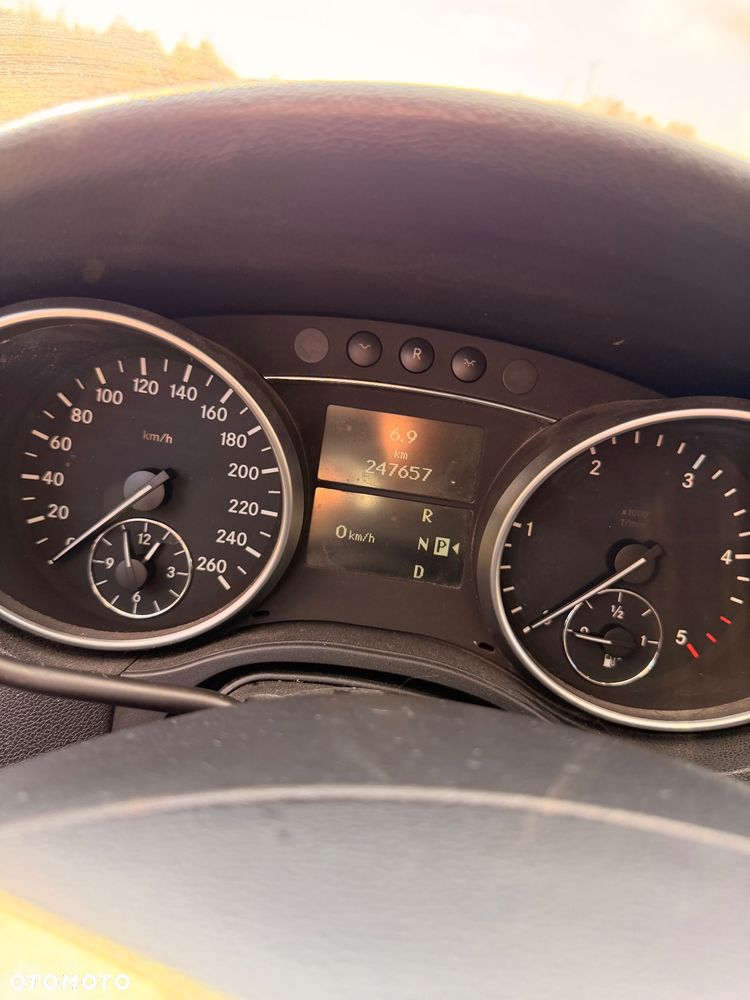 Mercedes-Benz ML 320 CDI 4-Matic - 8