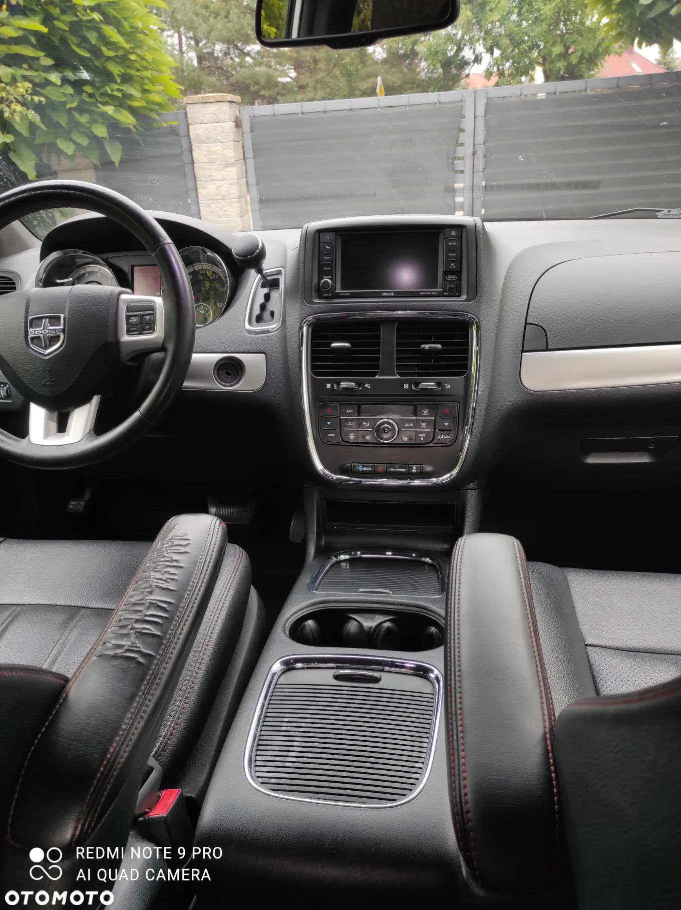 Dodge Grand Caravan - 14