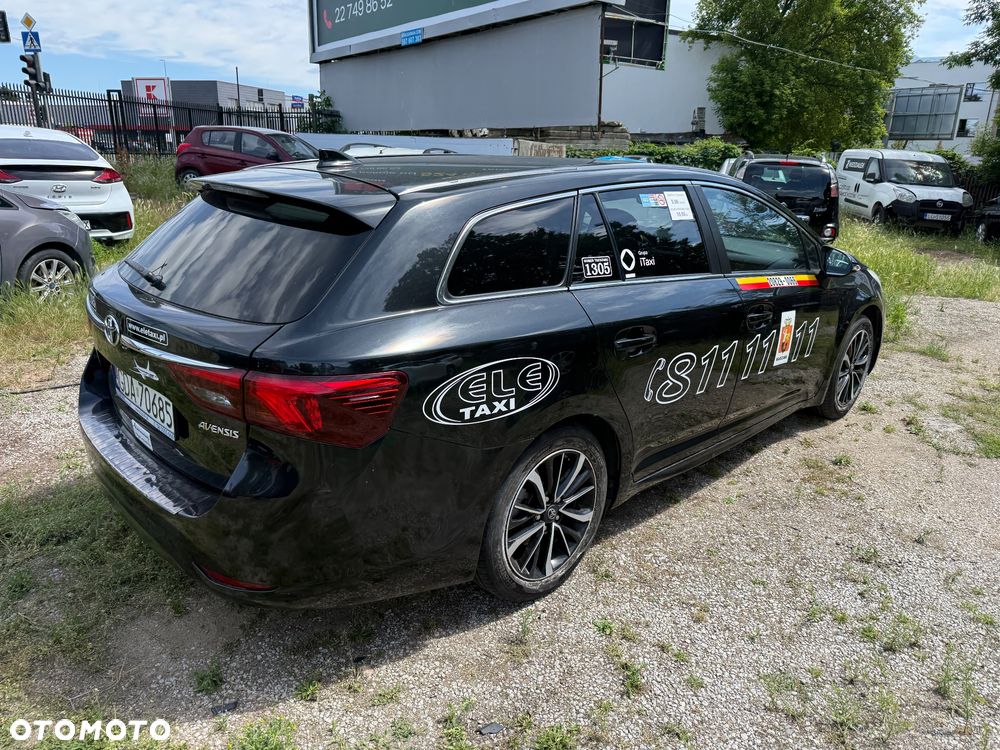 Toyota Avensis 1.8 Premium - 4