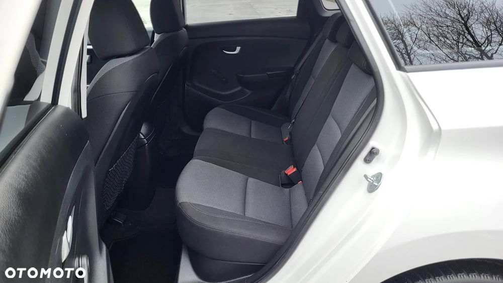 Hyundai i30 i30cw 1.4 Advantage - 25