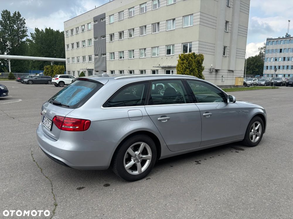 Audi A4 Avant 2.0 TDI Design S tronic - 4