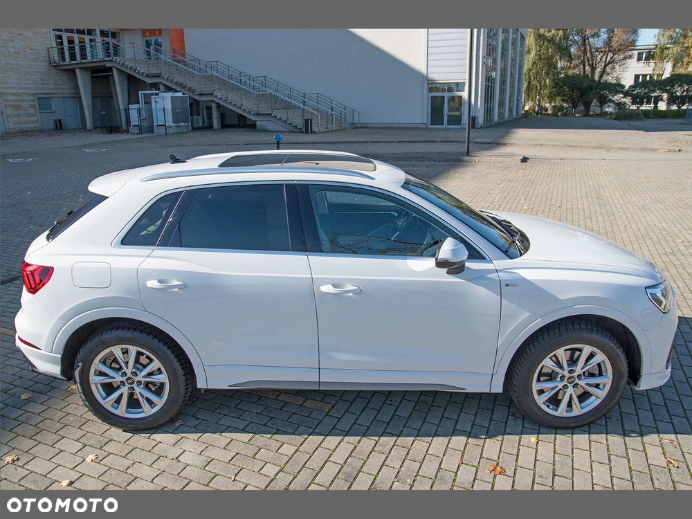 Audi Q3 45 TFSI Quattro S-Line S tronic - 4