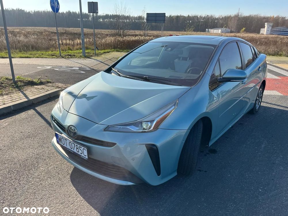 Toyota Prius Hybrid Executive - 9