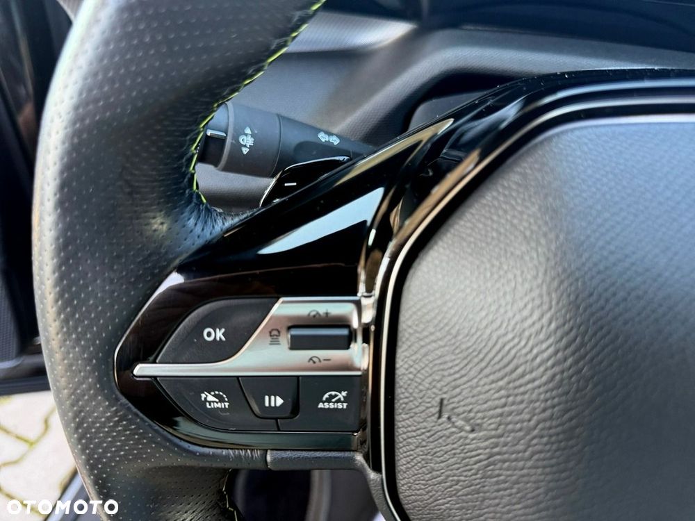 Peugeot 408 - 34