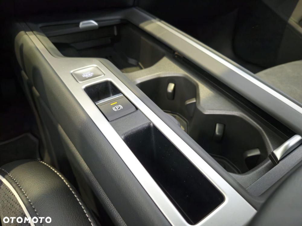 Volkswagen Passat - 18