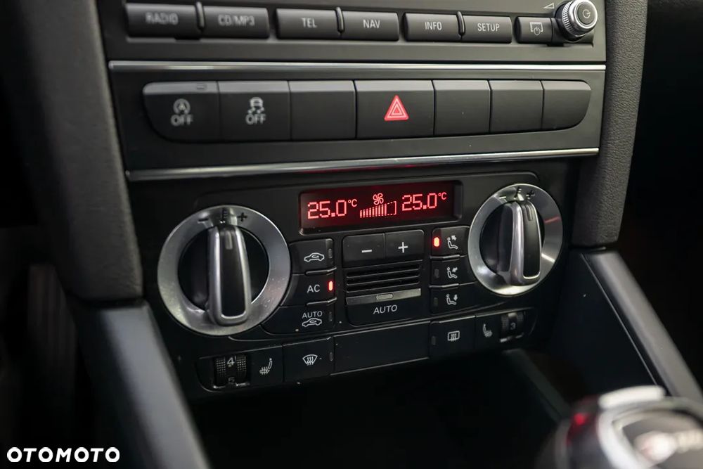 Audi A3 3-drzwiowe 2.0 TDI Ambition S tronic - 25