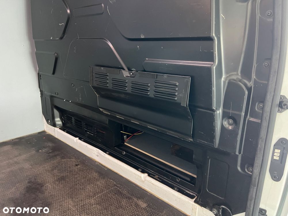 Ford Transit Custom - 19