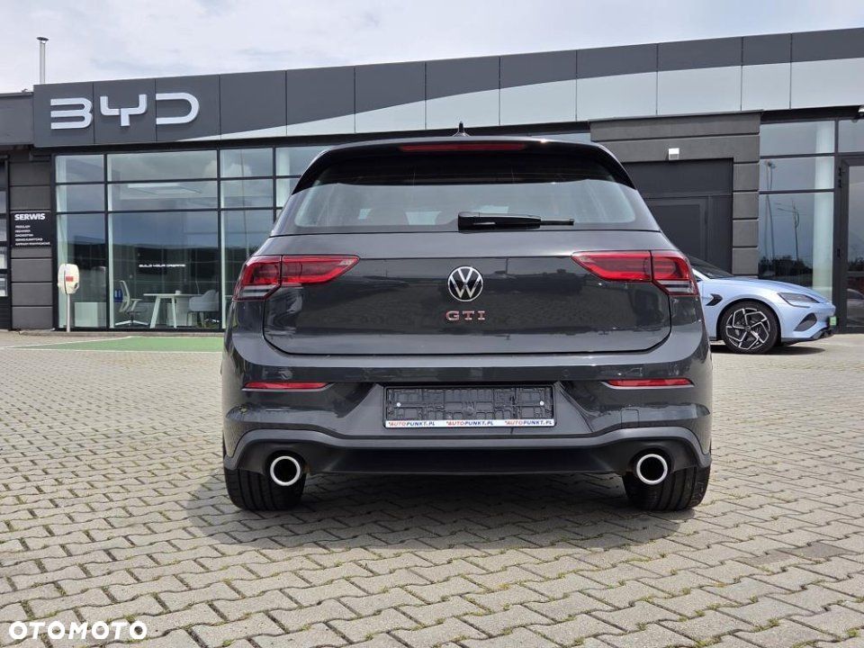 Volkswagen Golf - 4