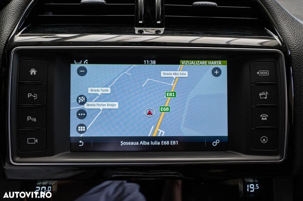 Jaguar F-Pace 20d AWD Aut. Prestige - 35