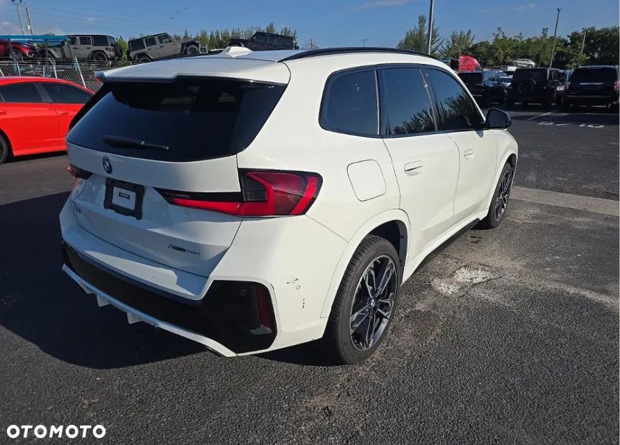BMW X1 - 4