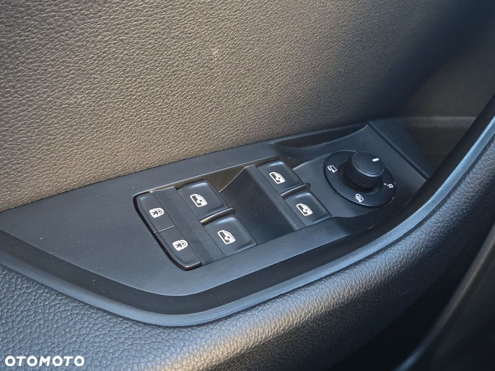 Skoda Superb 2.0 TDI SCR Ambition DSG - 22