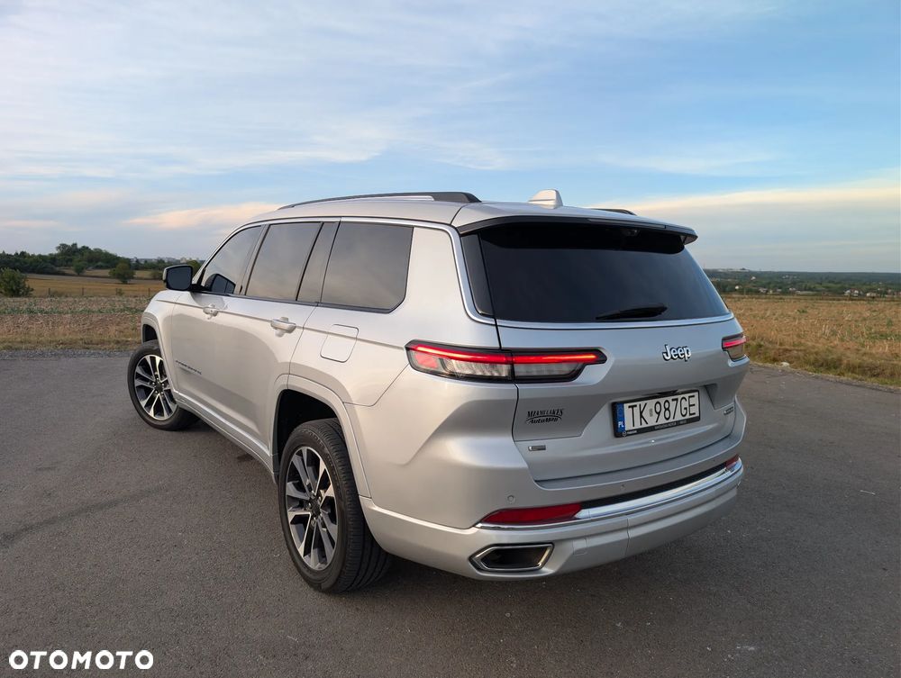 Jeep Grand Cherokee - 12