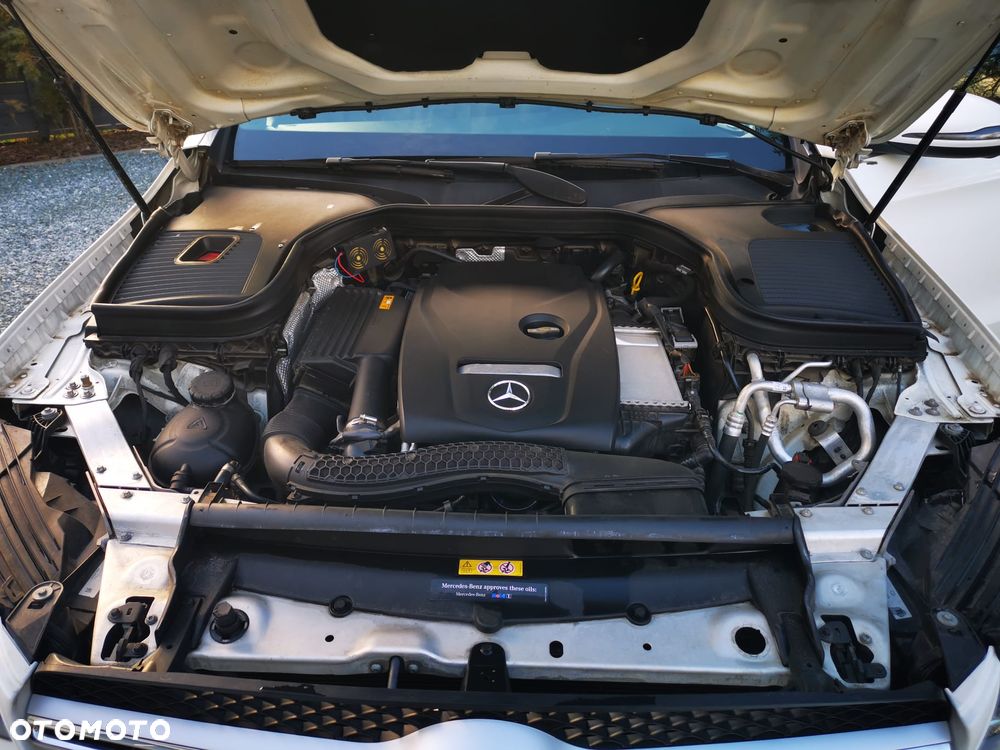 Mercedes-Benz GLC - 26
