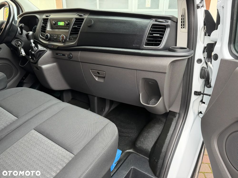 Ford Custom L2H1 - 21