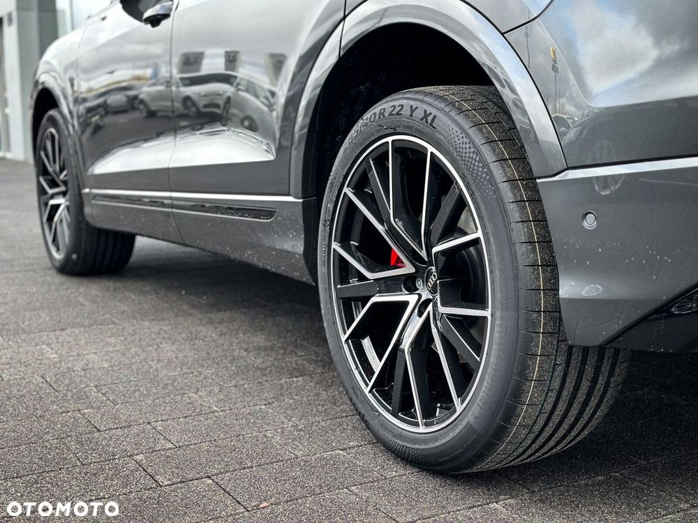 Audi Q8 - 7