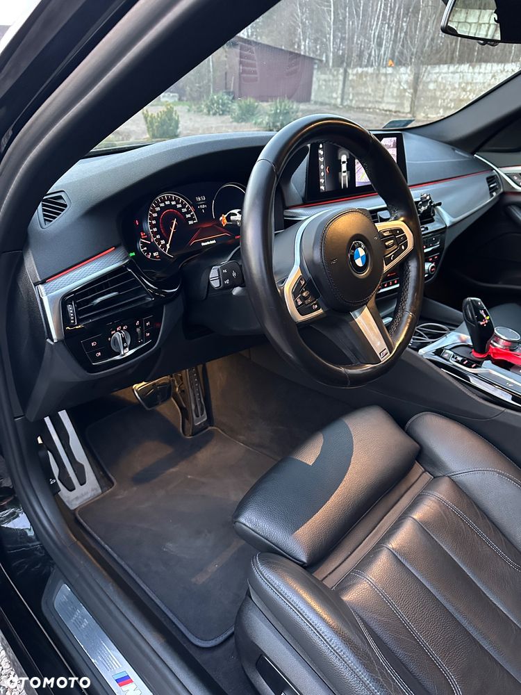 BMW Seria 5 520d xDrive M Sport sport - 11