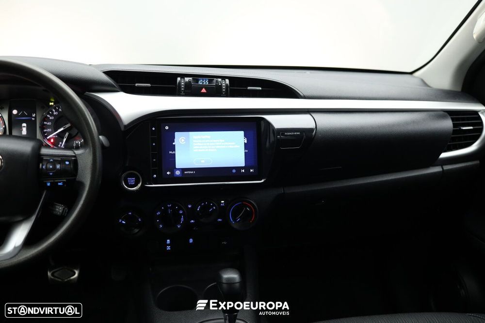 Toyota Hilux 2.4 D-4D 4WD CD CH Aut. - 12