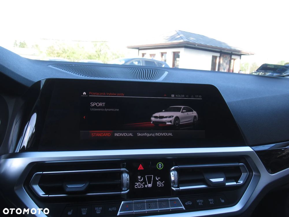 BMW Seria 3 318i Sport Line - 28