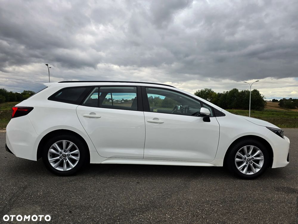 Toyota Corolla 1.8 Hybrid Comfort - 12