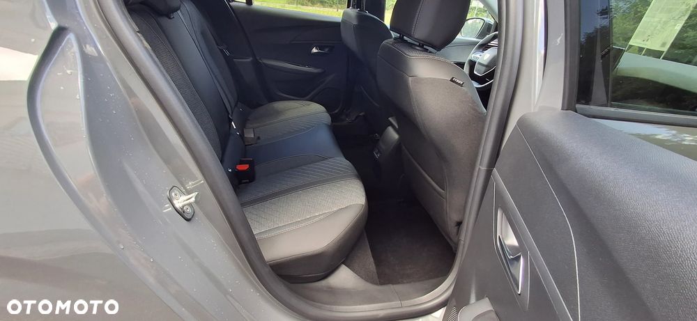 Peugeot 208 PureTech 100 EAT8 Allure - 25