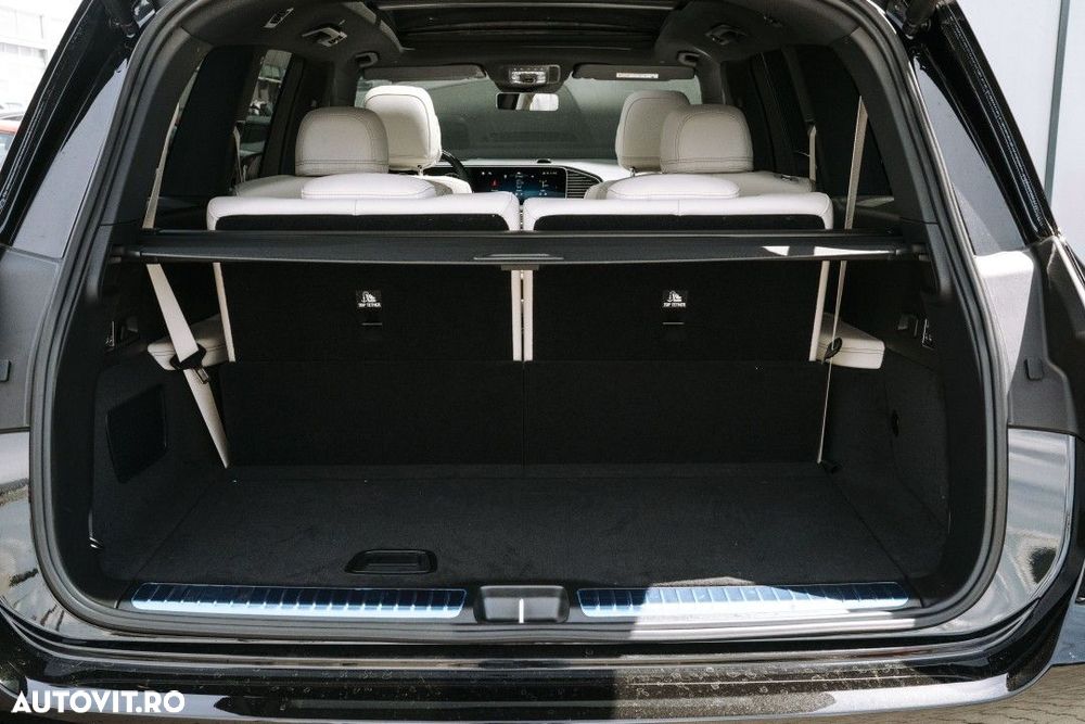 Mercedes-Benz GLS - 32
