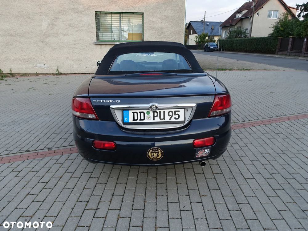 Chrysler Sebring Cabrio 2.7 Automatik Limited Hard-Top - 6