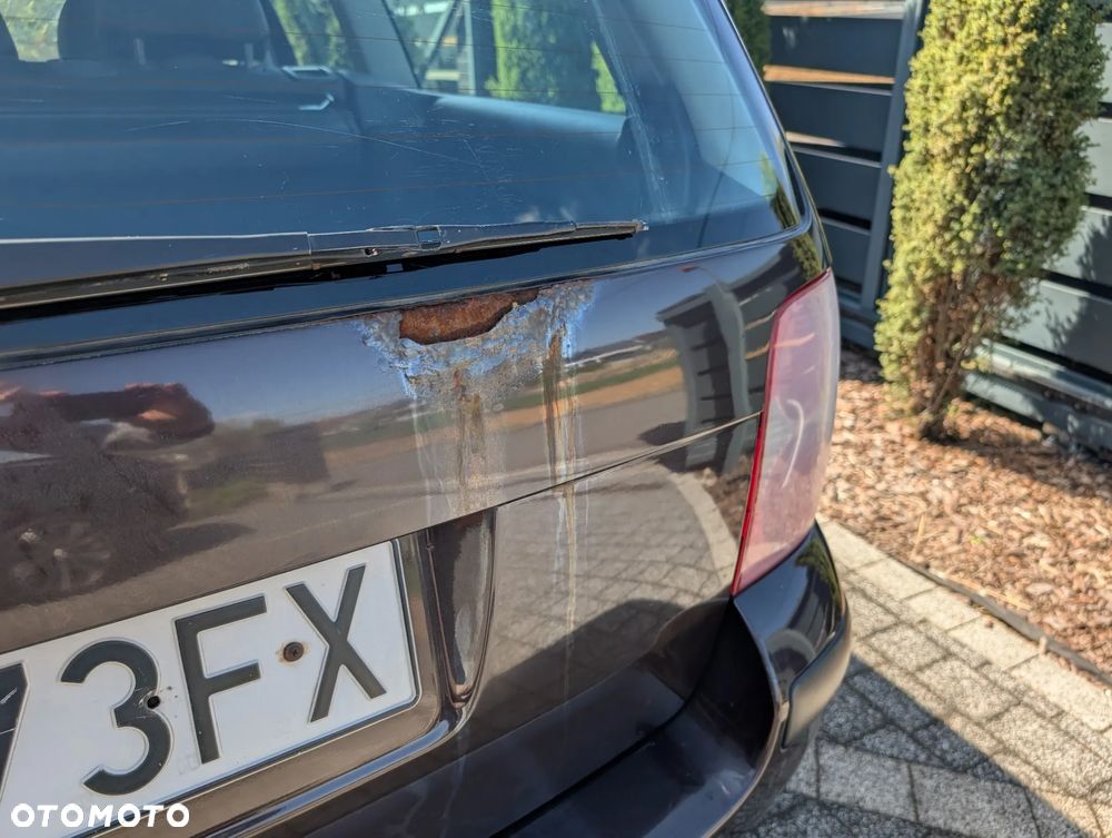 Volkswagen Passat 1.9 TDI - 16