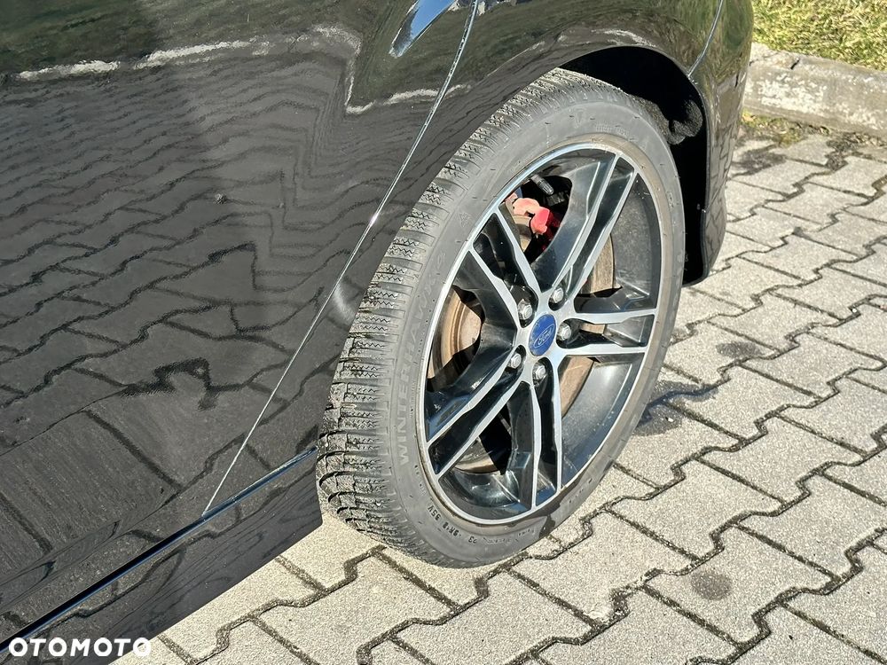 Ford Focus 2.0 EcoBoost ST - 11