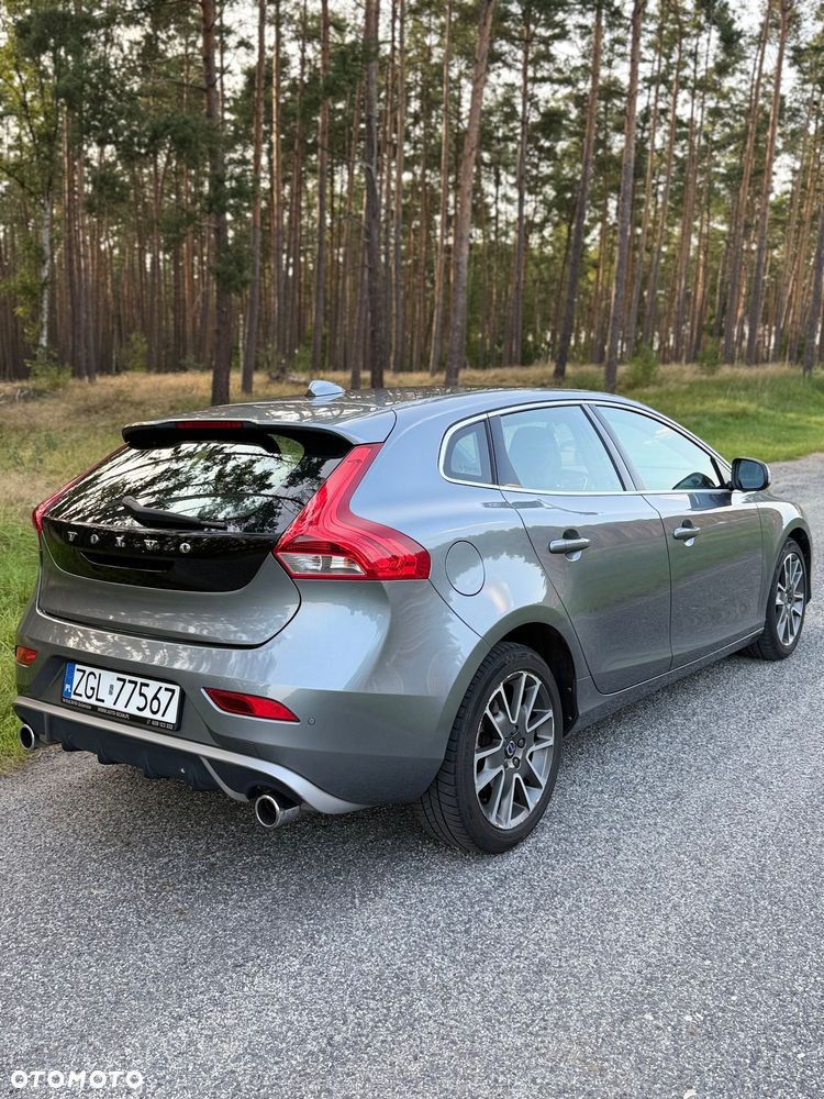 Volvo V40 D2 Drive-E R-Design Kinetic - 9