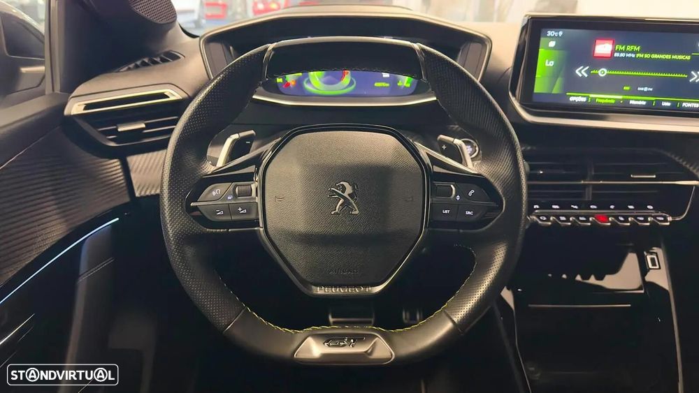 Peugeot 208 - 28