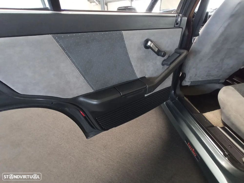 Lancia Delta 1.6 HF Turbo - 19