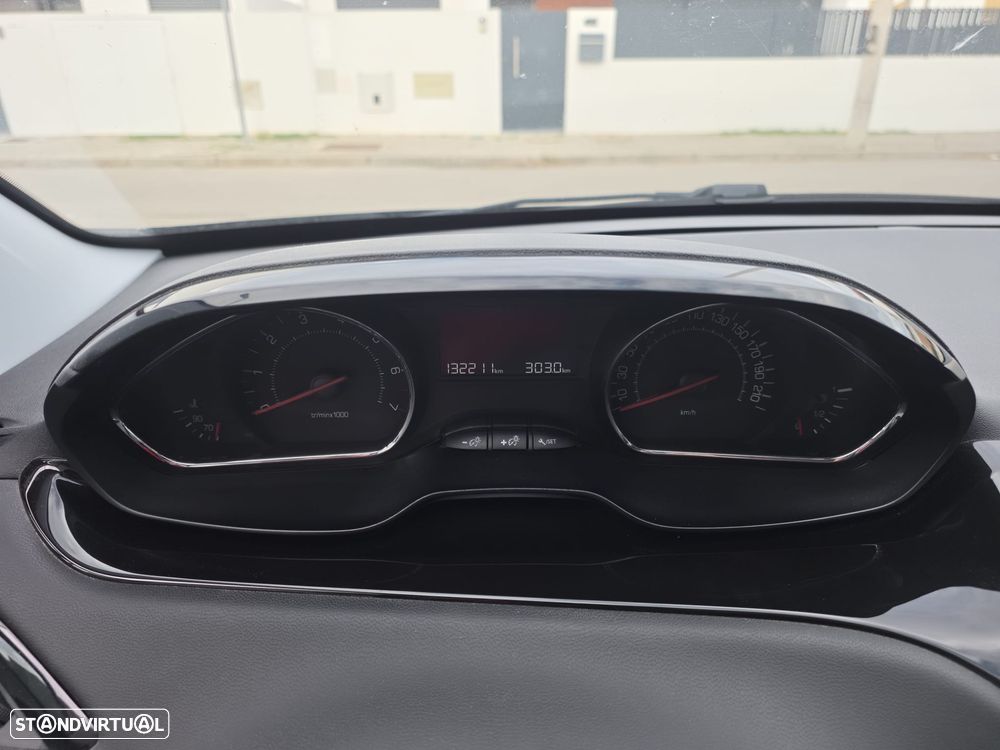 Peugeot 208 1.2 PureTech Allure - 9
