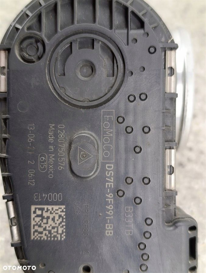 PRZEPUSTNICA FORD FOCUS III DS7E-9F991-BB 2.0 TI-VCT - 4