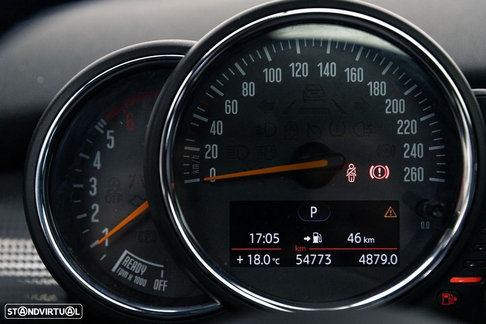 MINI 5 Portas Cooper D Auto - 28