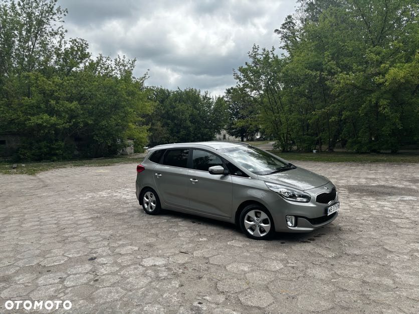 Kia Carens 1.6 GDI L - 8