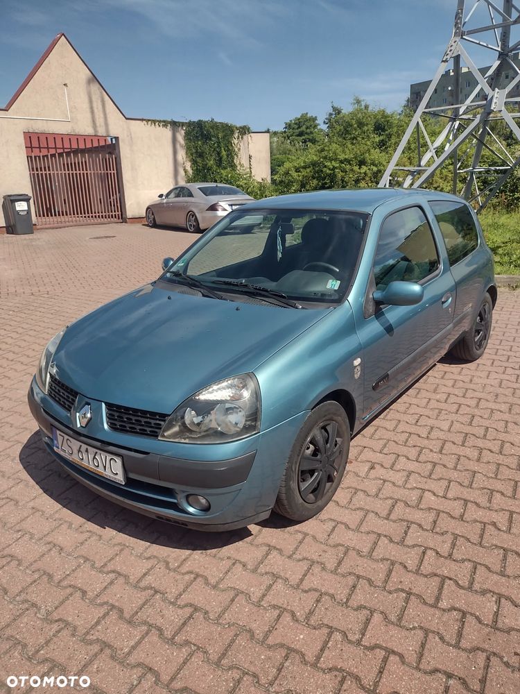 Renault Clio - 1