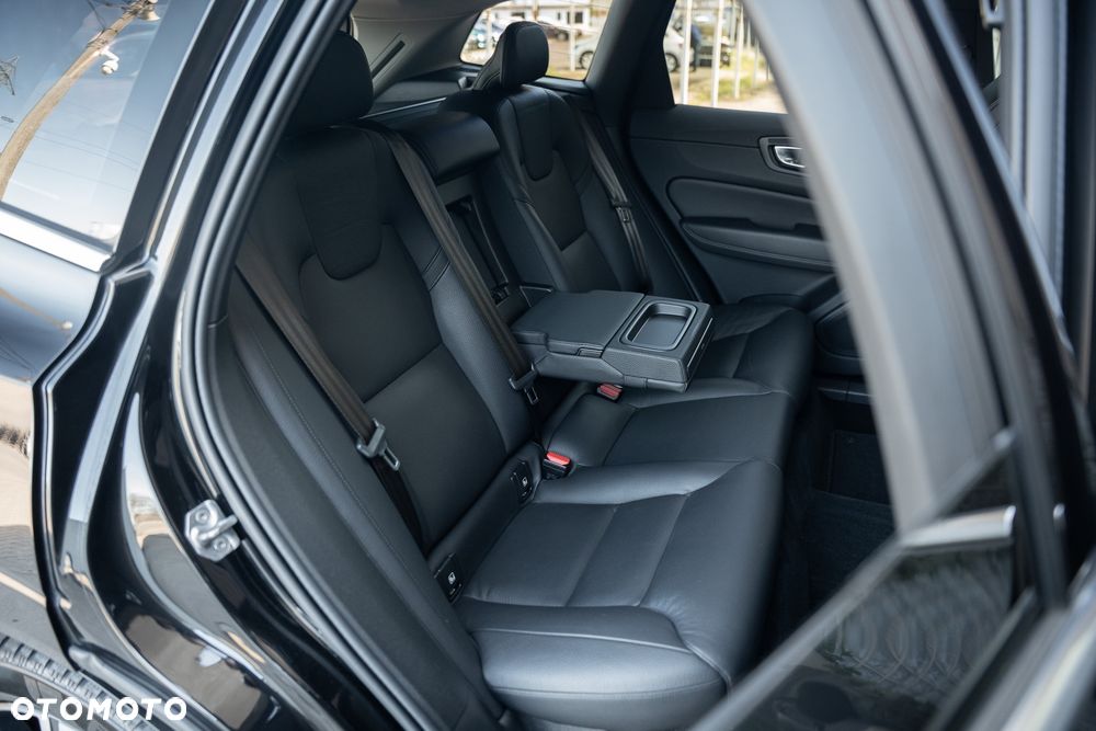 Volvo XC 60 B4 D Geartronic Inscription - 36