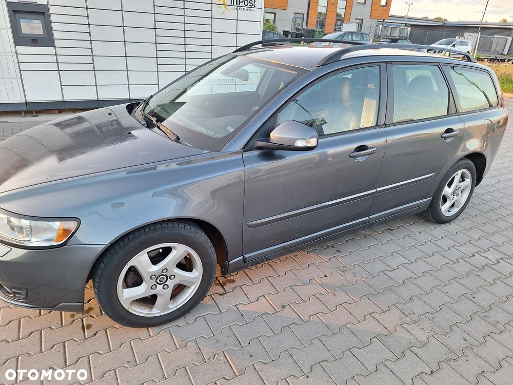 Volvo V50 D3 Momentum - 8