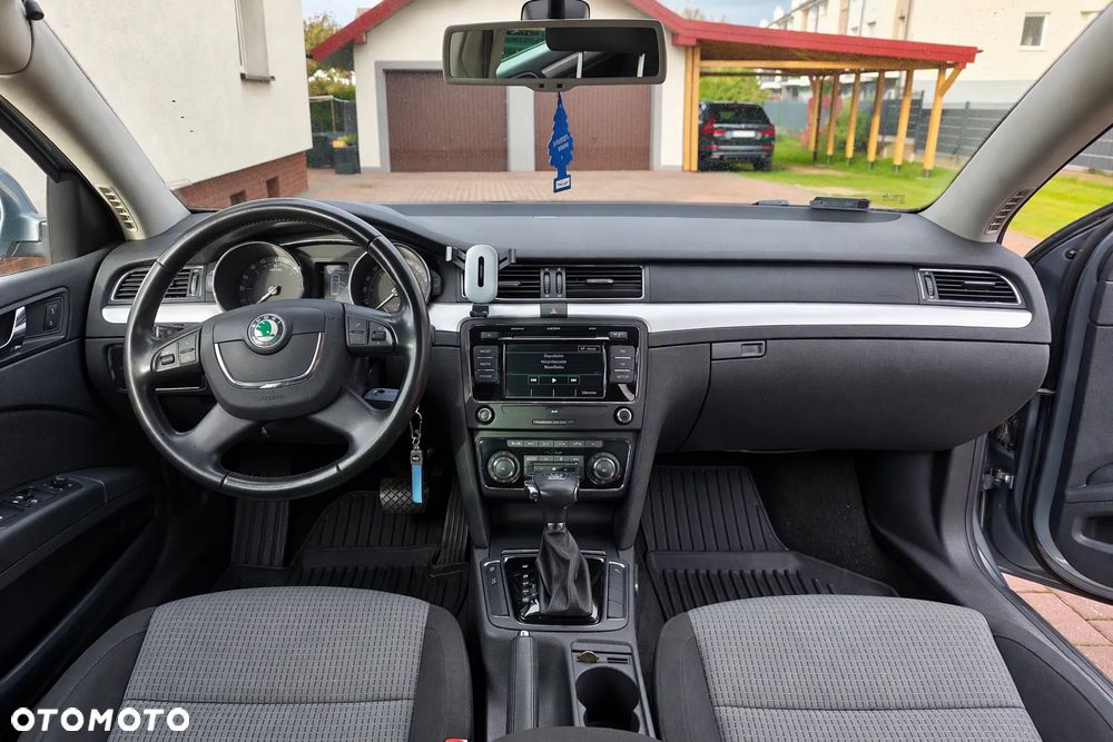 Skoda Superb 2.0 TDI 4x4 Ambition DSG - 9
