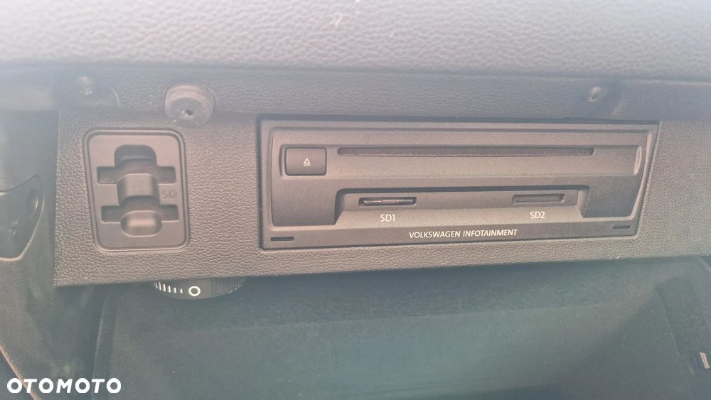 Volkswagen Passat - 21