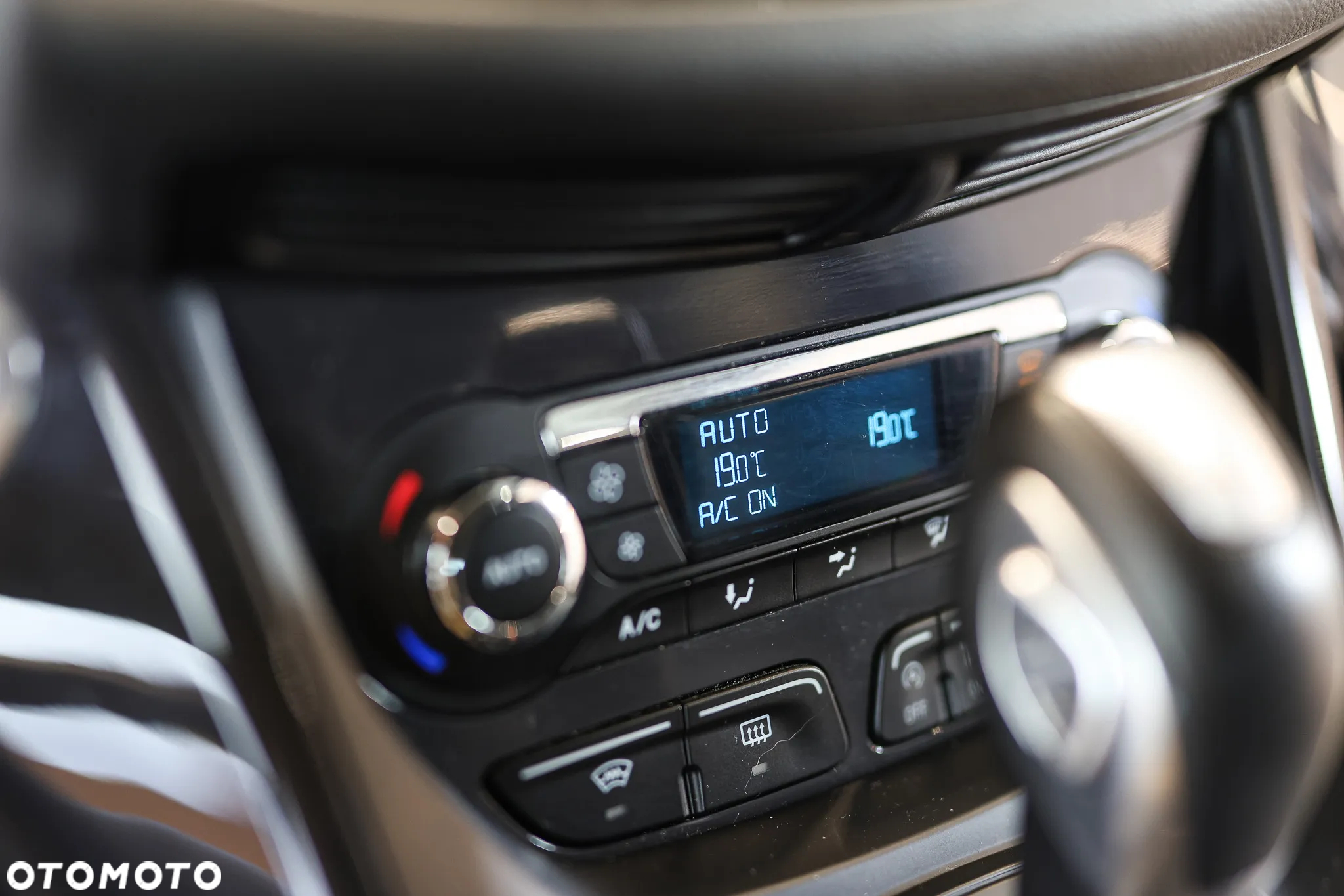 Ford Kuga 1.5 EcoBoost 4WD Titanium - 40