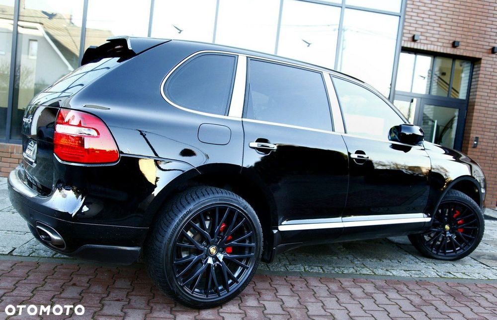 Porsche Cayenne - 26