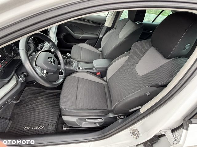 Skoda Octavia 2.0 TDI Ambition - 15