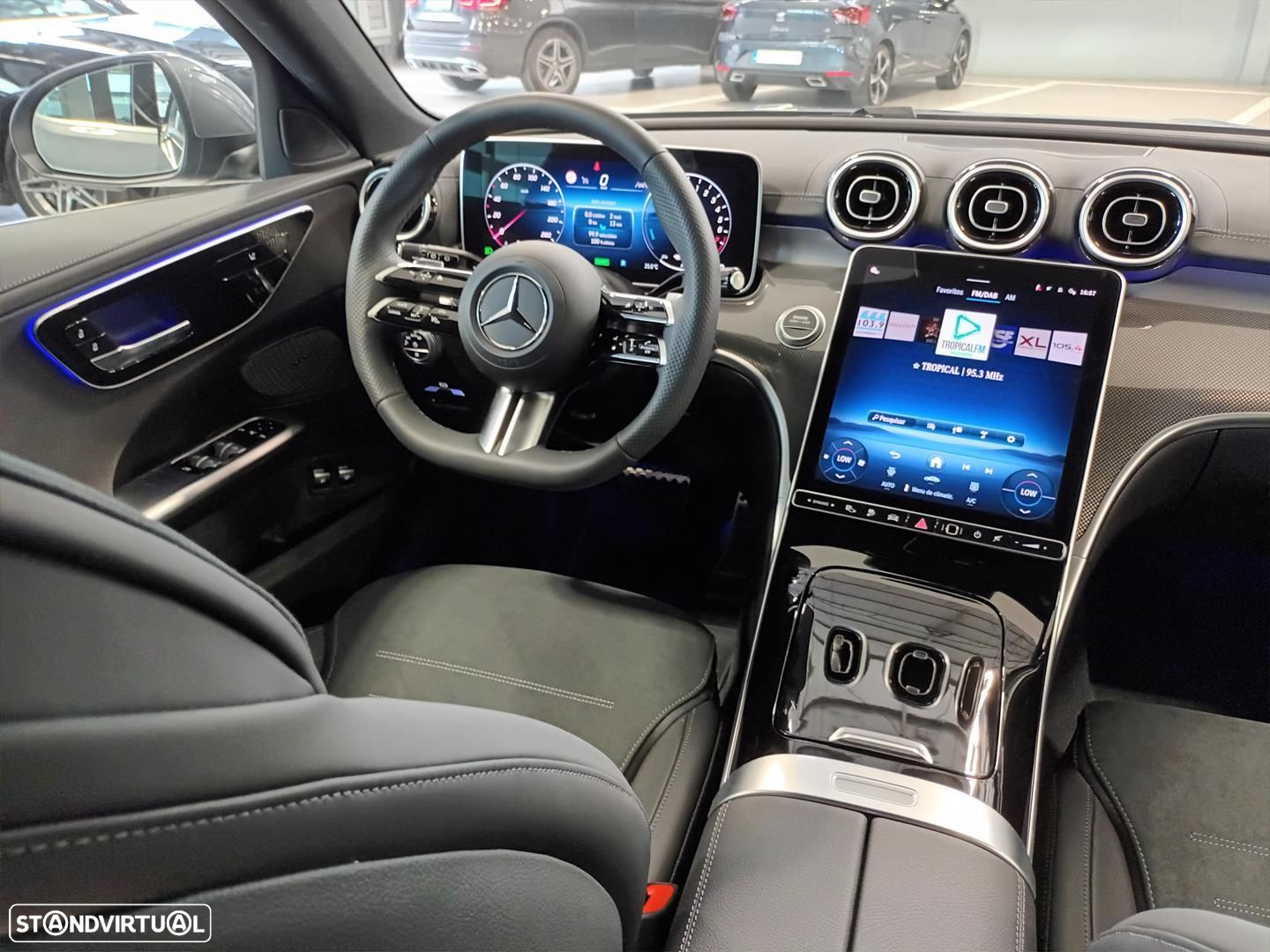 Mercedes-Benz C 300 e AMG Line - 17
