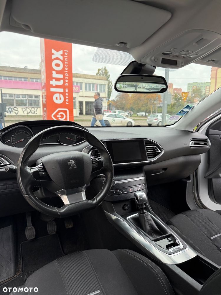 Peugeot 308 1.2 PureTech GPF Active S&S - 10