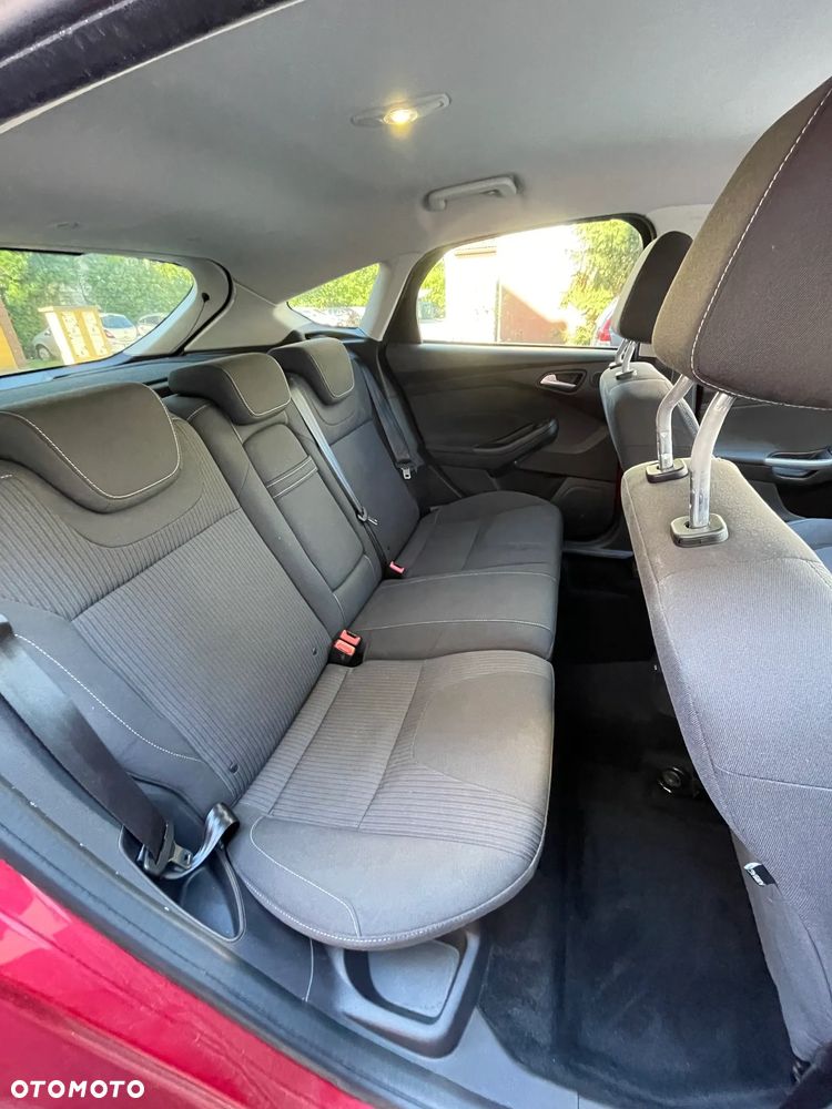 Ford Focus 1.6 EcoBoost Titanium - 12