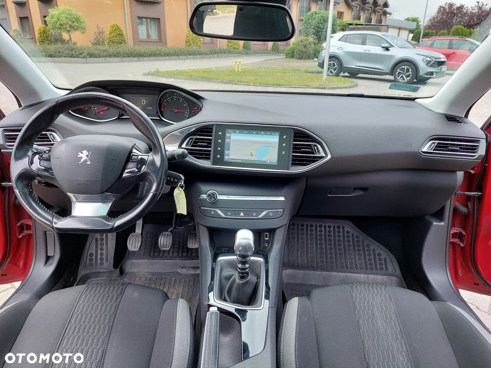 Peugeot 308 1.2 PureTech Style S&S - 10